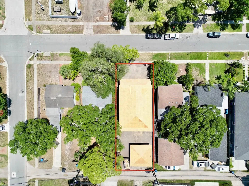 721 47th Avenue N St Petersburg FL 33703