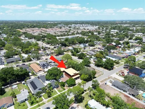 721 47th Avenue N St Petersburg FL 33703