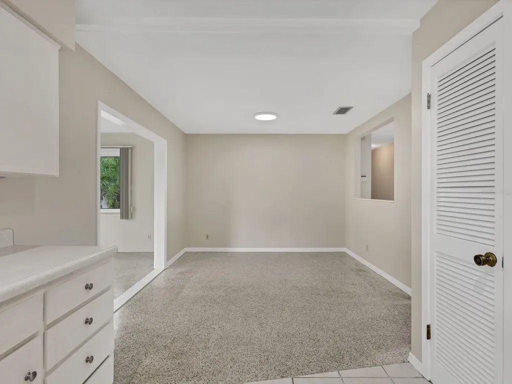 5605 9th Avenue Drive W Bradenton FL 34209