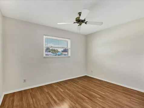 5605 9th Avenue Drive W Bradenton FL 34209
