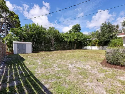 5605 9th Avenue Drive W Bradenton FL 34209