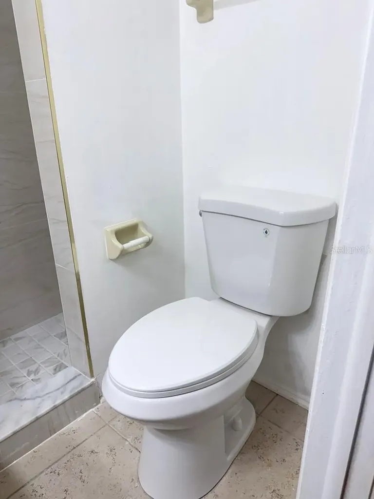 7514 Colonial Court Tampa FL 33615