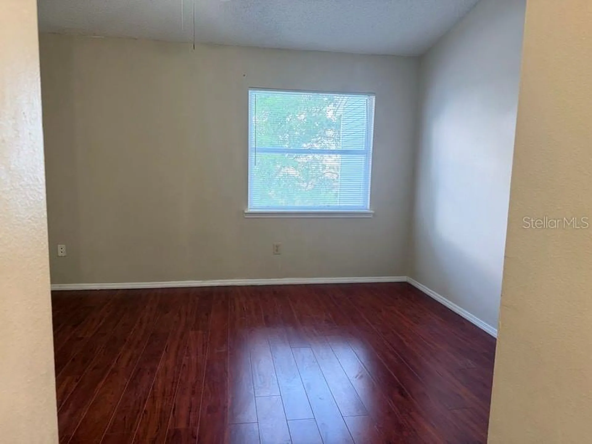 7514 Colonial Court Tampa FL 33615