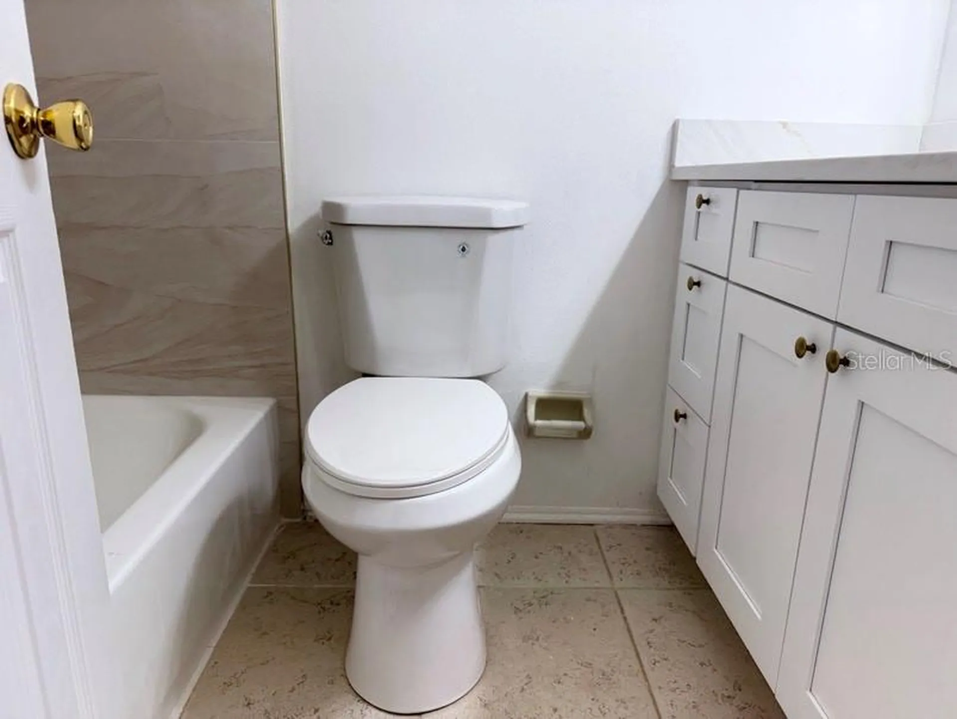 7514 Colonial Court Tampa FL 33615