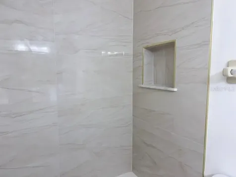 7514 Colonial Court Tampa FL 33615