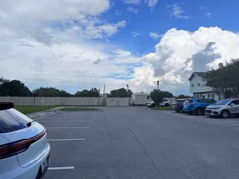 7514 Colonial Court Tampa FL 33615
