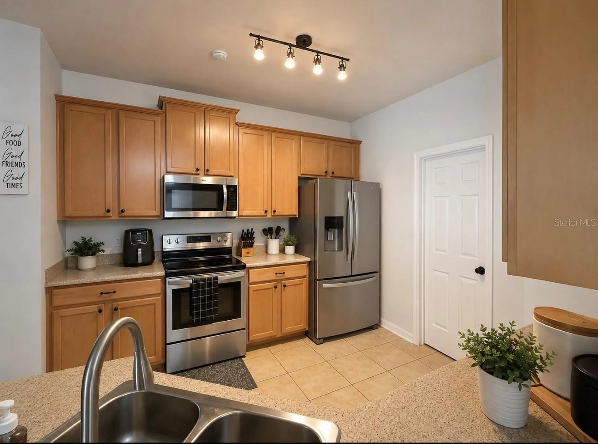15245 Stonebriar Way Orlando FL 32826