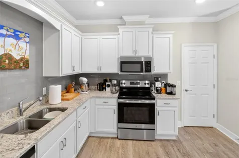 5008 NW 21st Drive Gainesville FL 32605