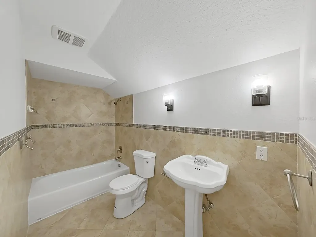 3322 Schefflera Road Tampa FL 33618