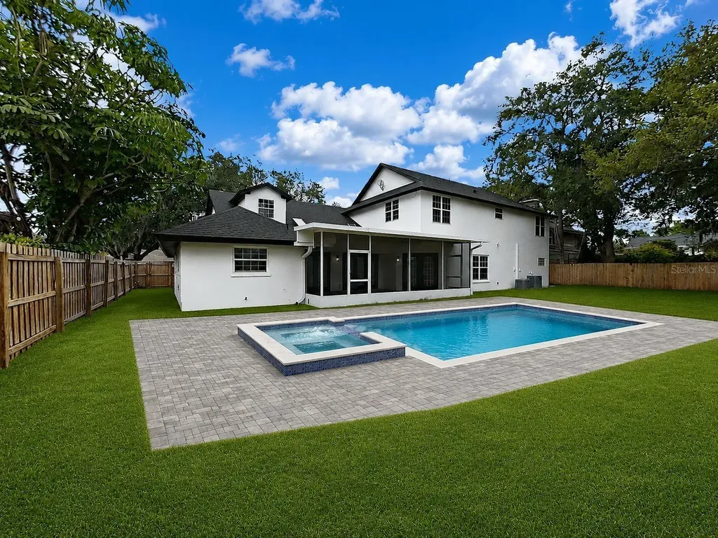 3322 Schefflera Road Tampa FL 33618