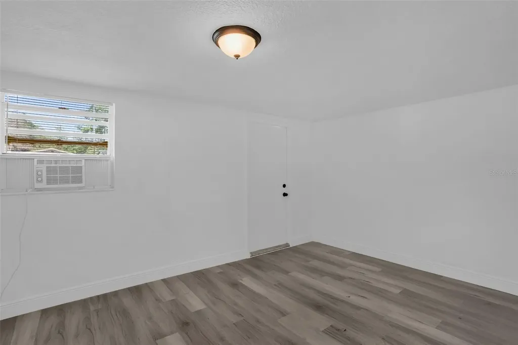 1460 Marvin C Zanders Avenue Apopka FL 32703