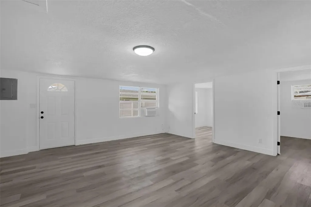 1460 Marvin C Zanders Avenue Apopka FL 32703