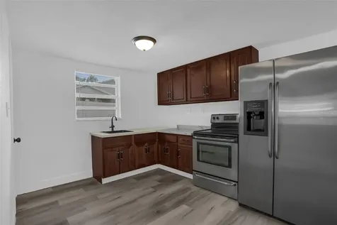 1460 Marvin C Zanders Avenue Apopka FL 32703