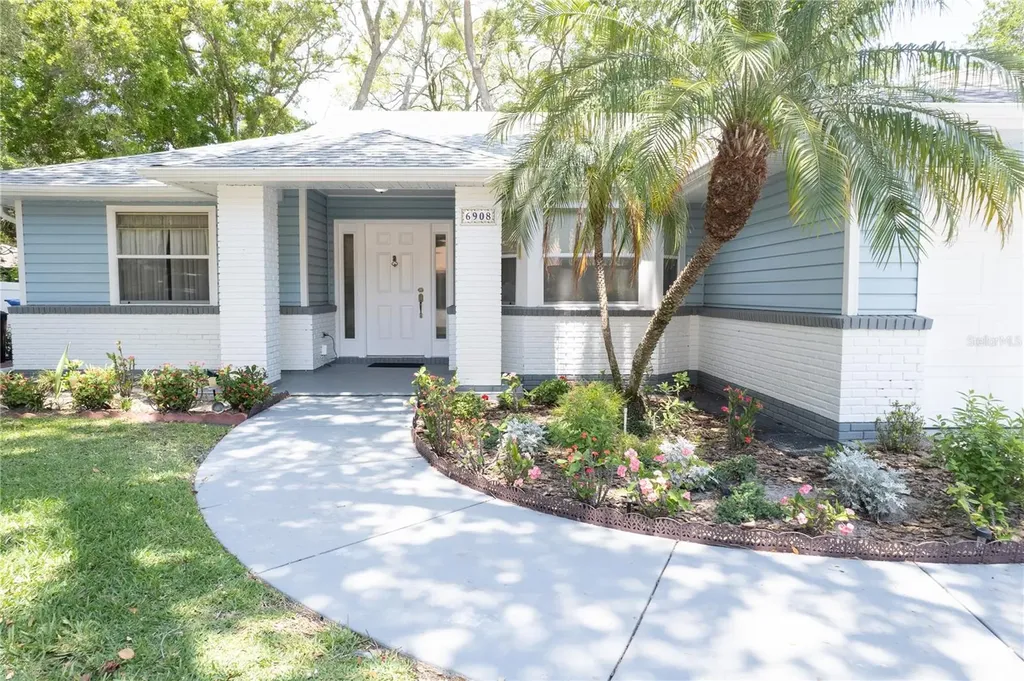 6908 Arbor Oaks Circle Bradenton FL 34209
