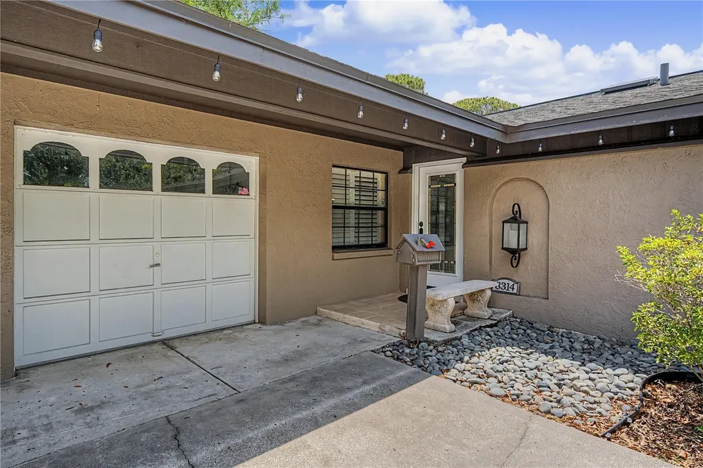 8314 W Hiawatha Street Tampa FL 33615