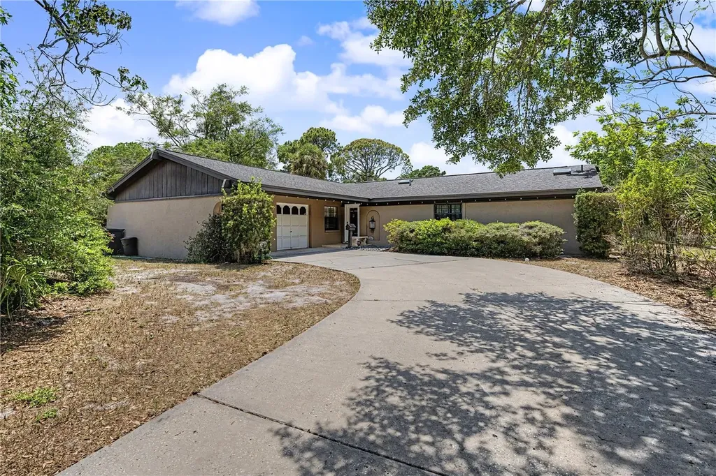 8314 W Hiawatha Street Tampa FL 33615