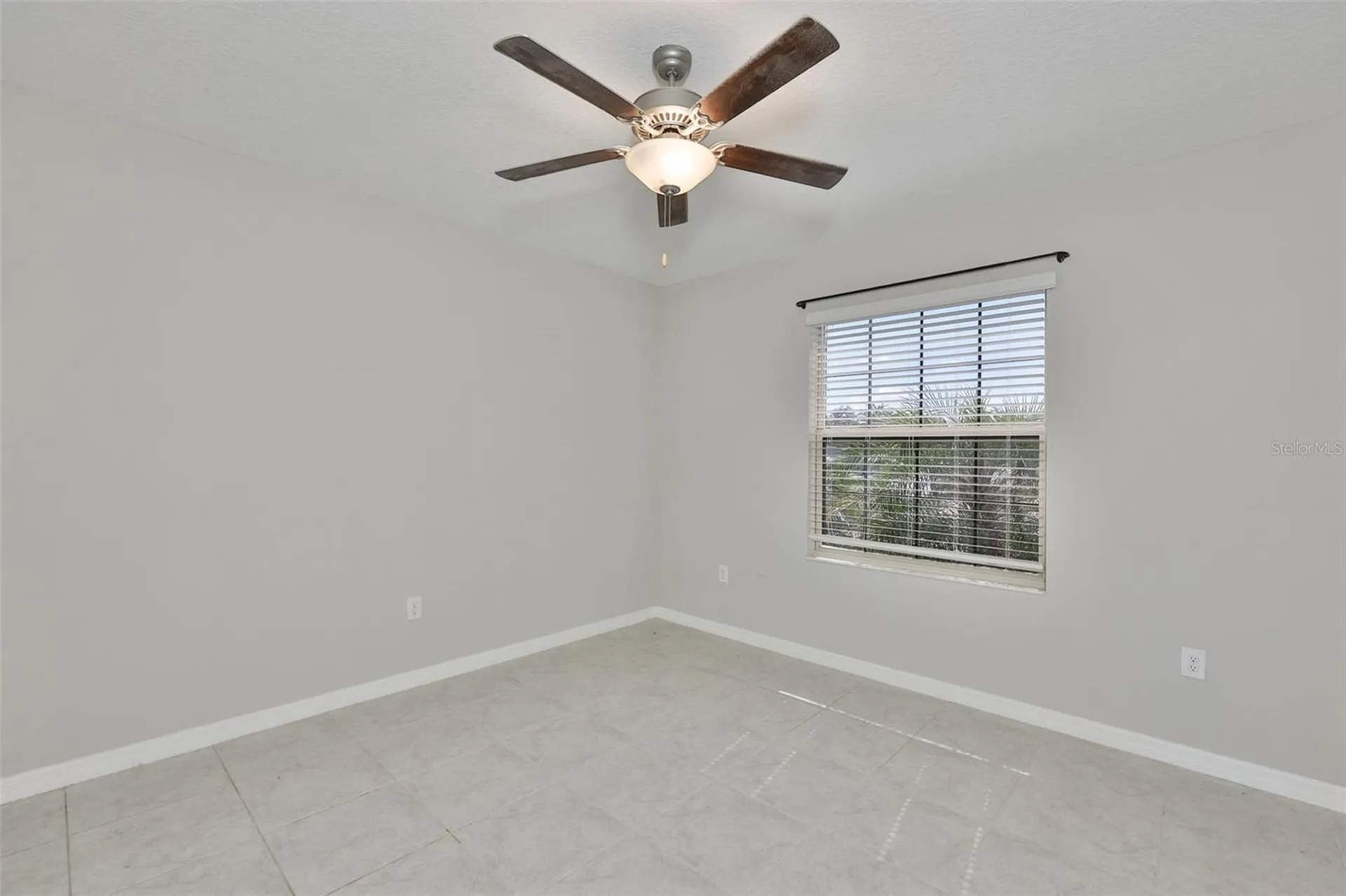 1507 Golden Glow Drive Ruskin FL 33570