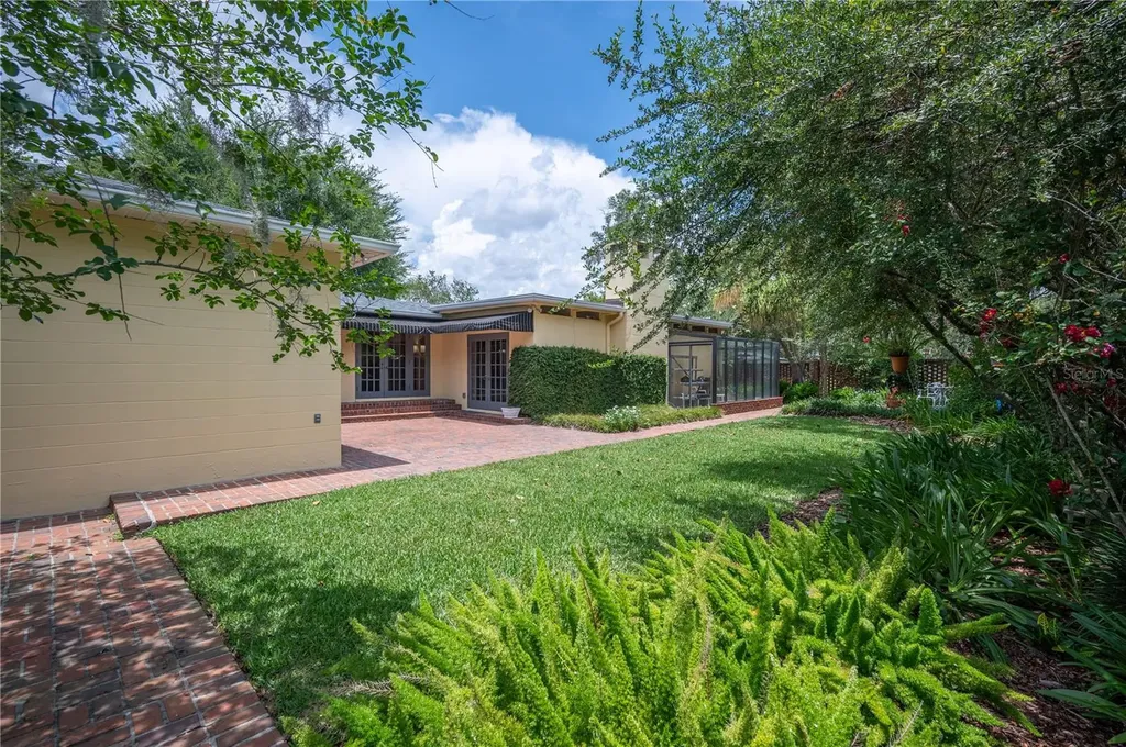 2012 Seminole Trail Lakeland FL 33803