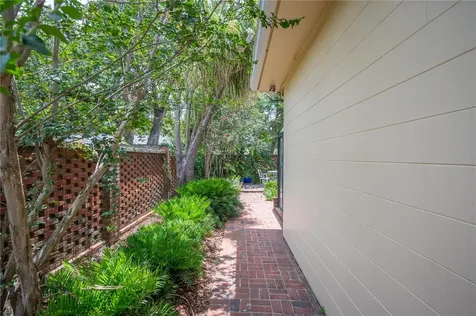 2012 Seminole Trail Lakeland FL 33803