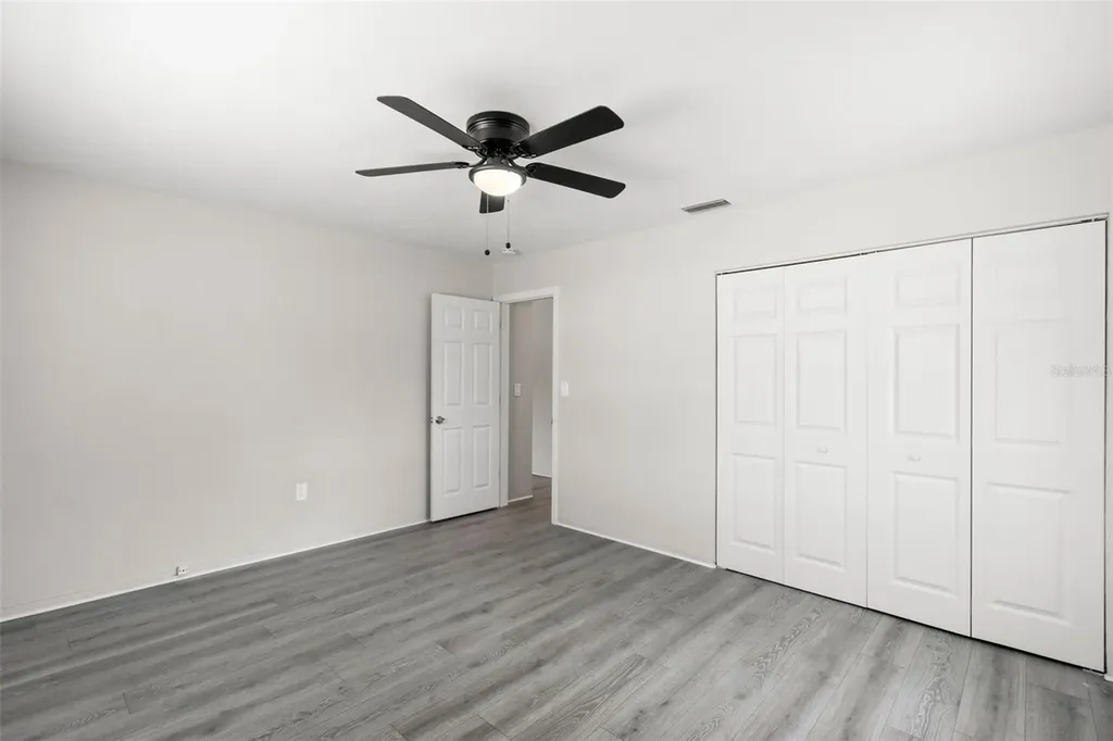 5546 5th Street S St Petersburg FL 33705