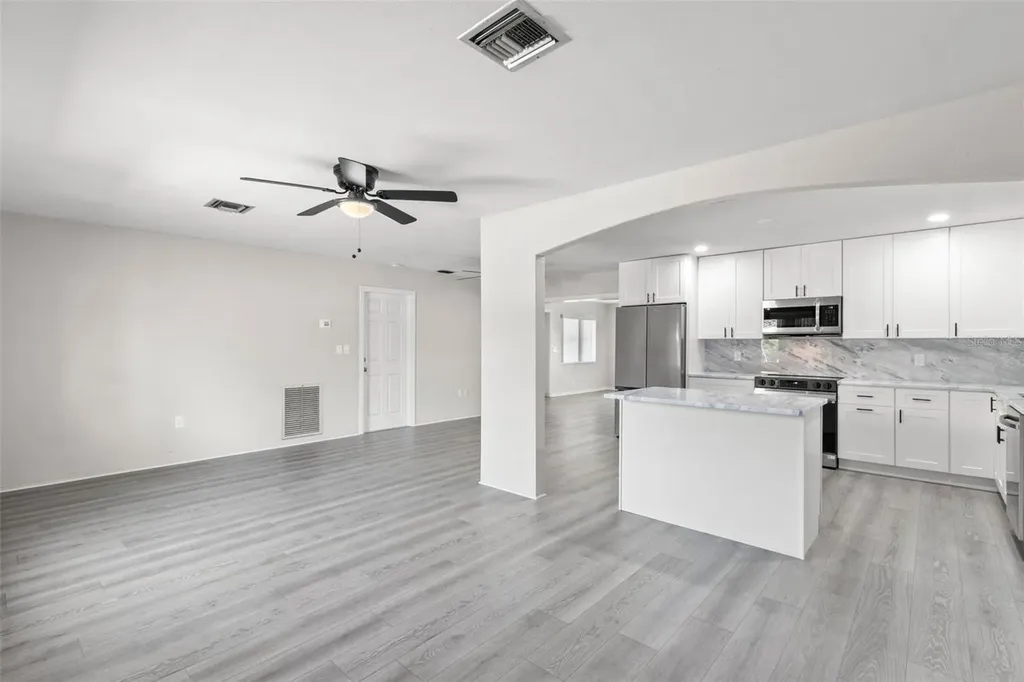 5546 5th Street S St Petersburg FL 33705