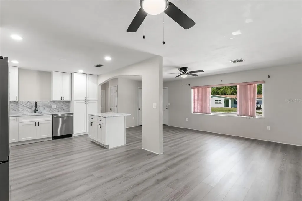 5546 5th Street S St Petersburg FL 33705