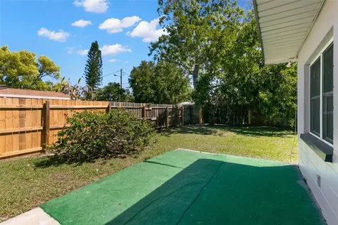 5546 5th Street S St Petersburg FL 33705