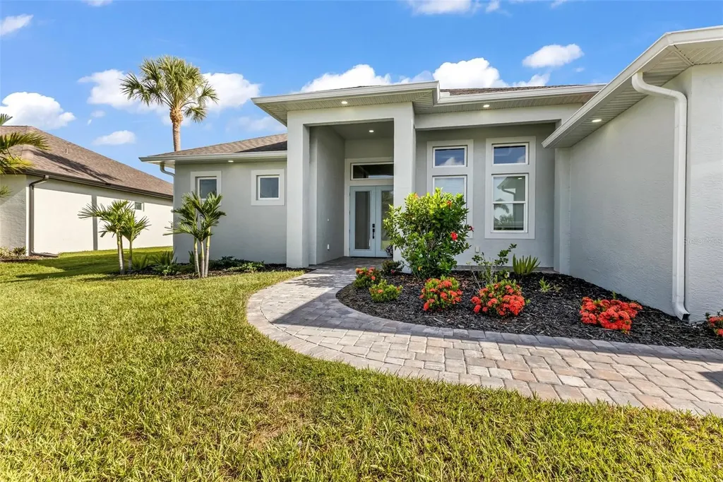 22 Sportsman Circle Rotonda West FL 33947