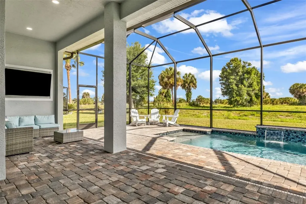 22 Sportsman Circle Rotonda West FL 33947