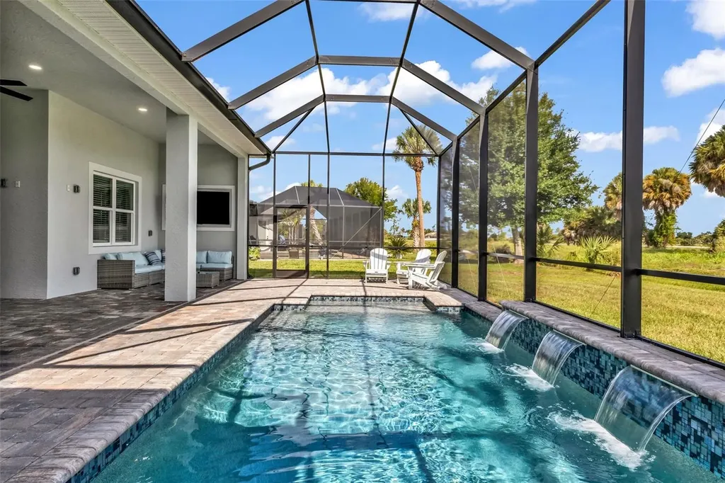 22 Sportsman Circle Rotonda West FL 33947