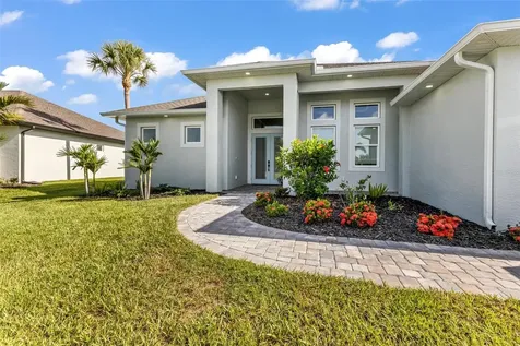 22 Sportsman Circle Rotonda West FL 33947