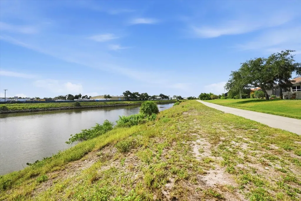 210 Rio Terra Venice FL 34285