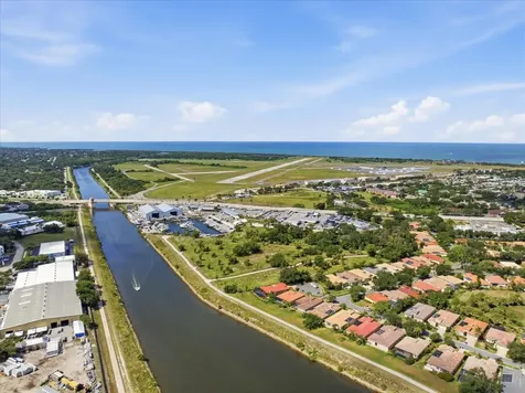 210 Rio Terra Venice FL 34285