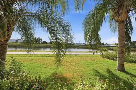 210 Rio Terra Venice FL 34285