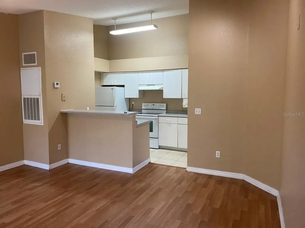 5028 Park Central Drive Orlando FL 32839