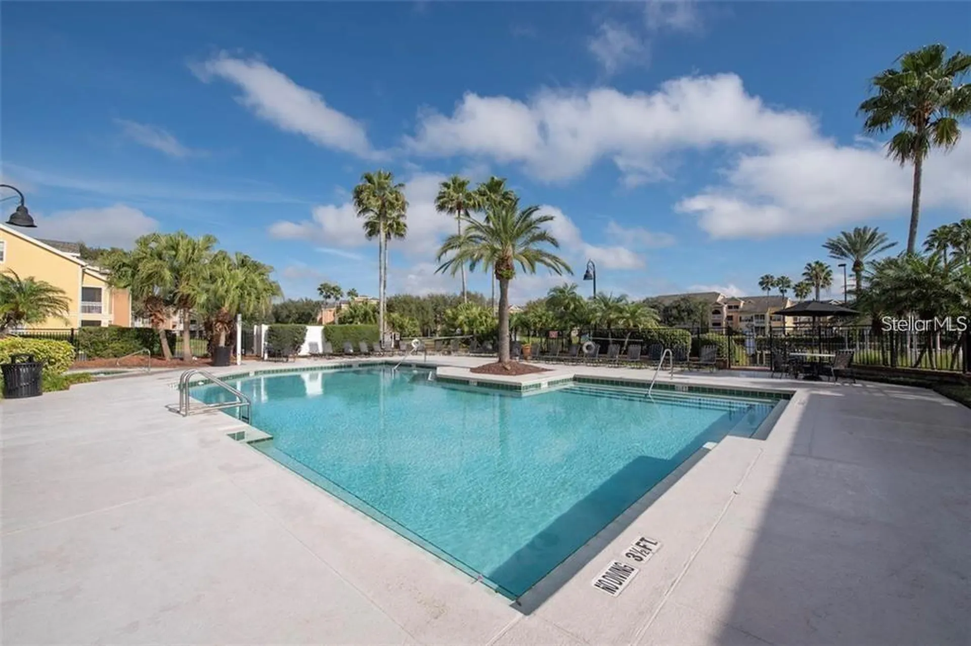 5028 Park Central Drive Orlando FL 32839