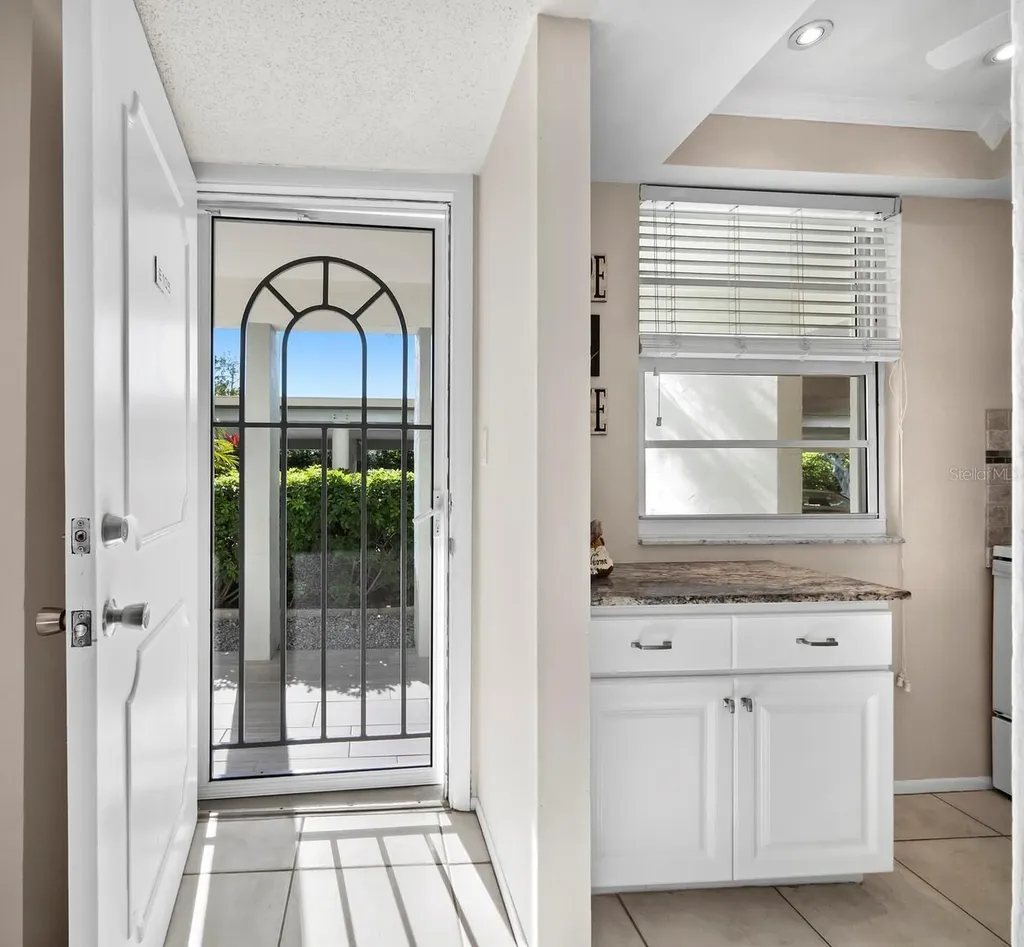 4350 Chatham Drive Longboat Key FL 34228