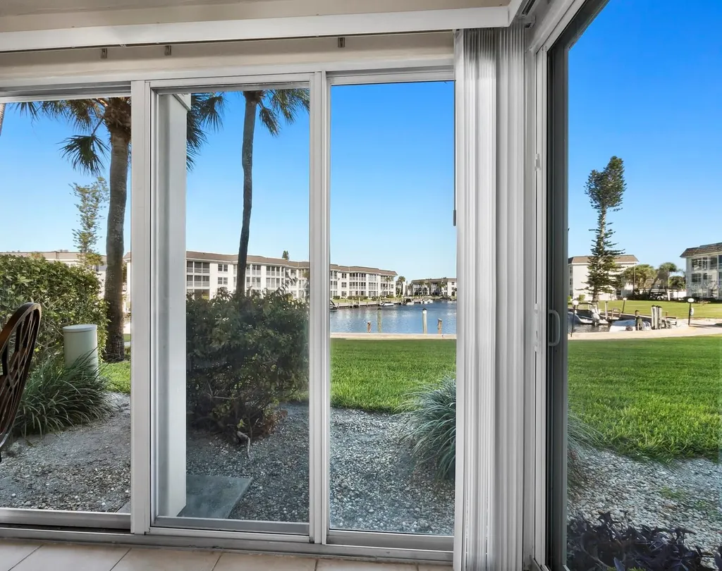 4350 Chatham Drive Longboat Key FL 34228