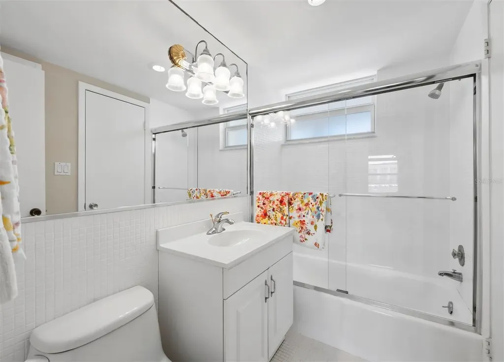 4350 Chatham Drive Longboat Key FL 34228