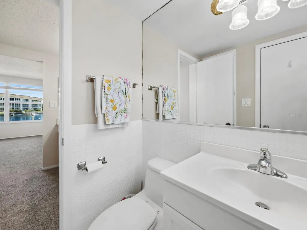 4350 Chatham Drive Longboat Key FL 34228