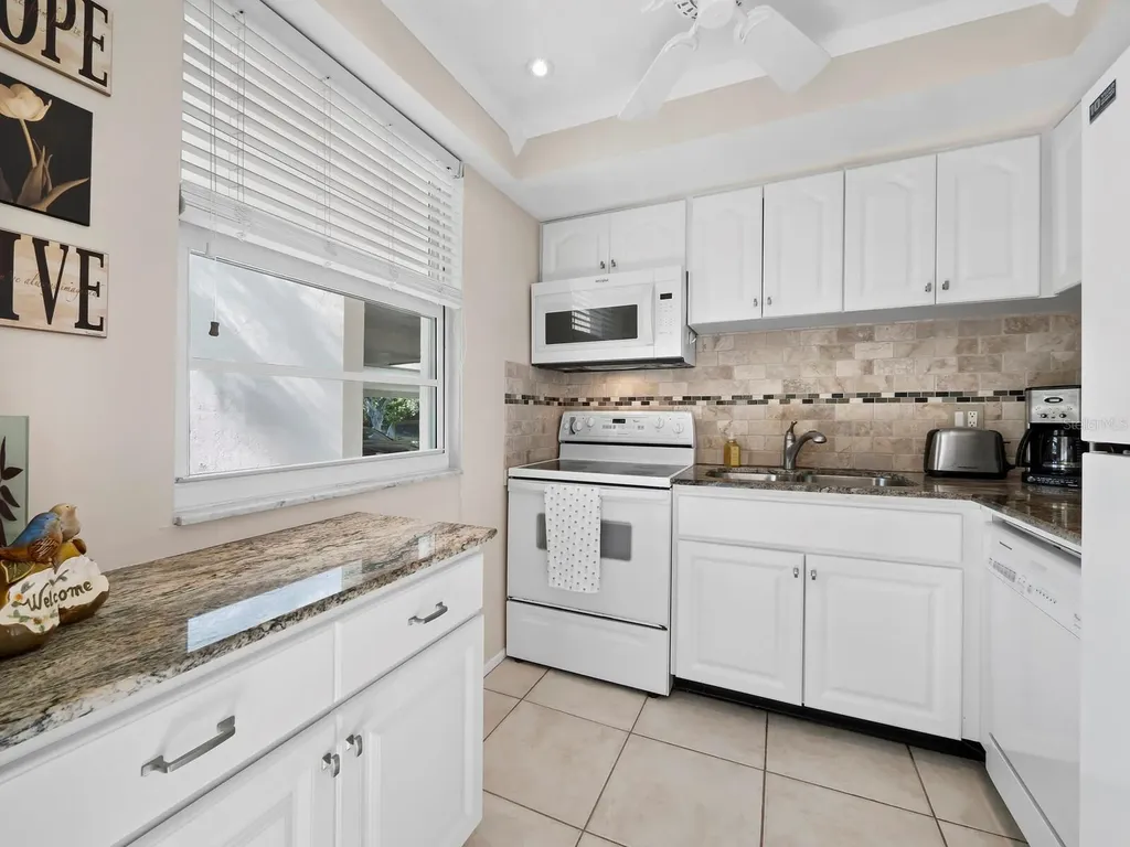 4350 Chatham Drive Longboat Key FL 34228