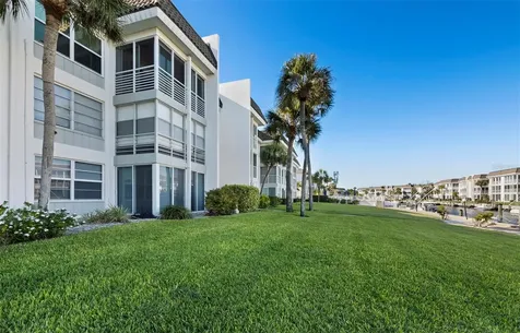 4350 Chatham Drive Longboat Key FL 34228