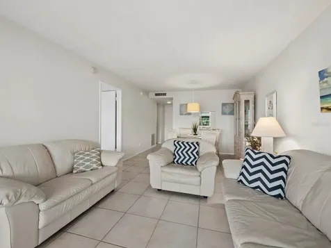 4350 Chatham Drive Longboat Key FL 34228