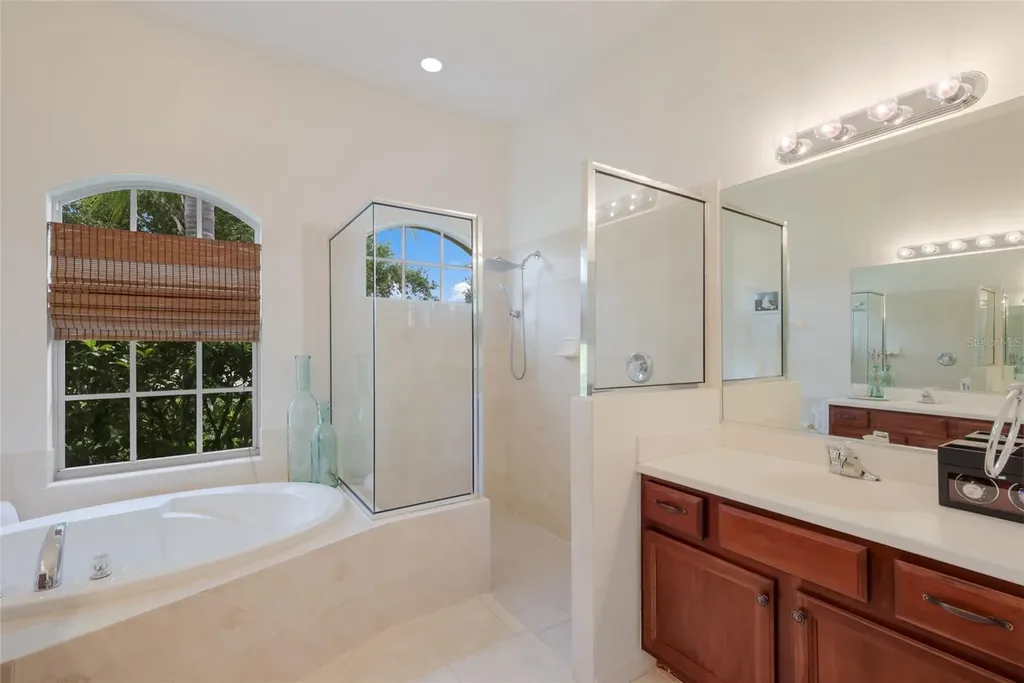 252 Dahlia Court Bradenton FL 34212