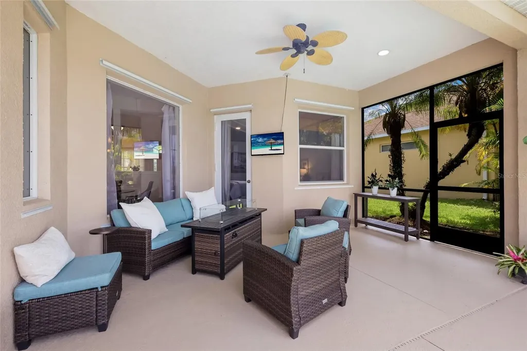 252 Dahlia Court Bradenton FL 34212