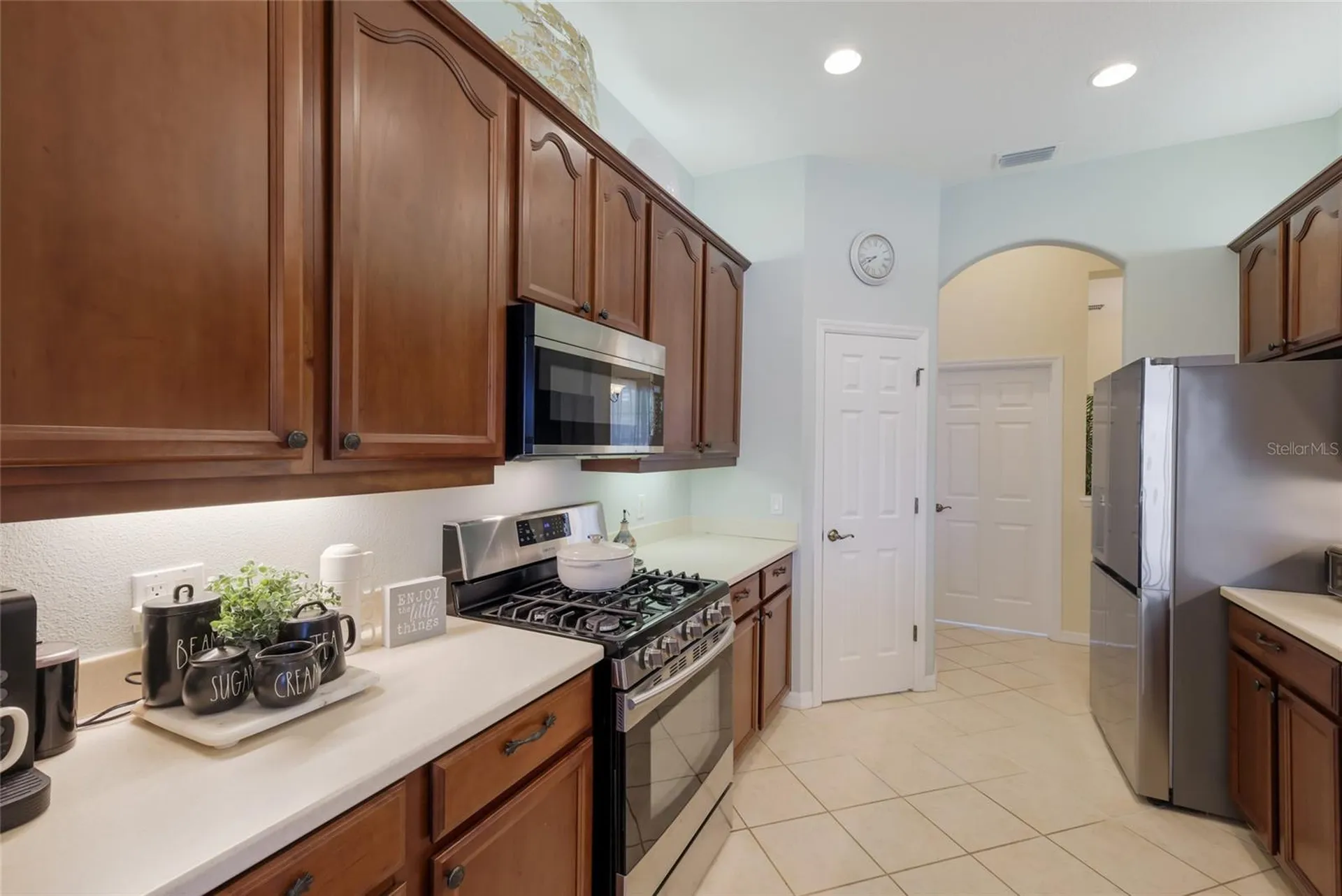 252 Dahlia Court Bradenton FL 34212