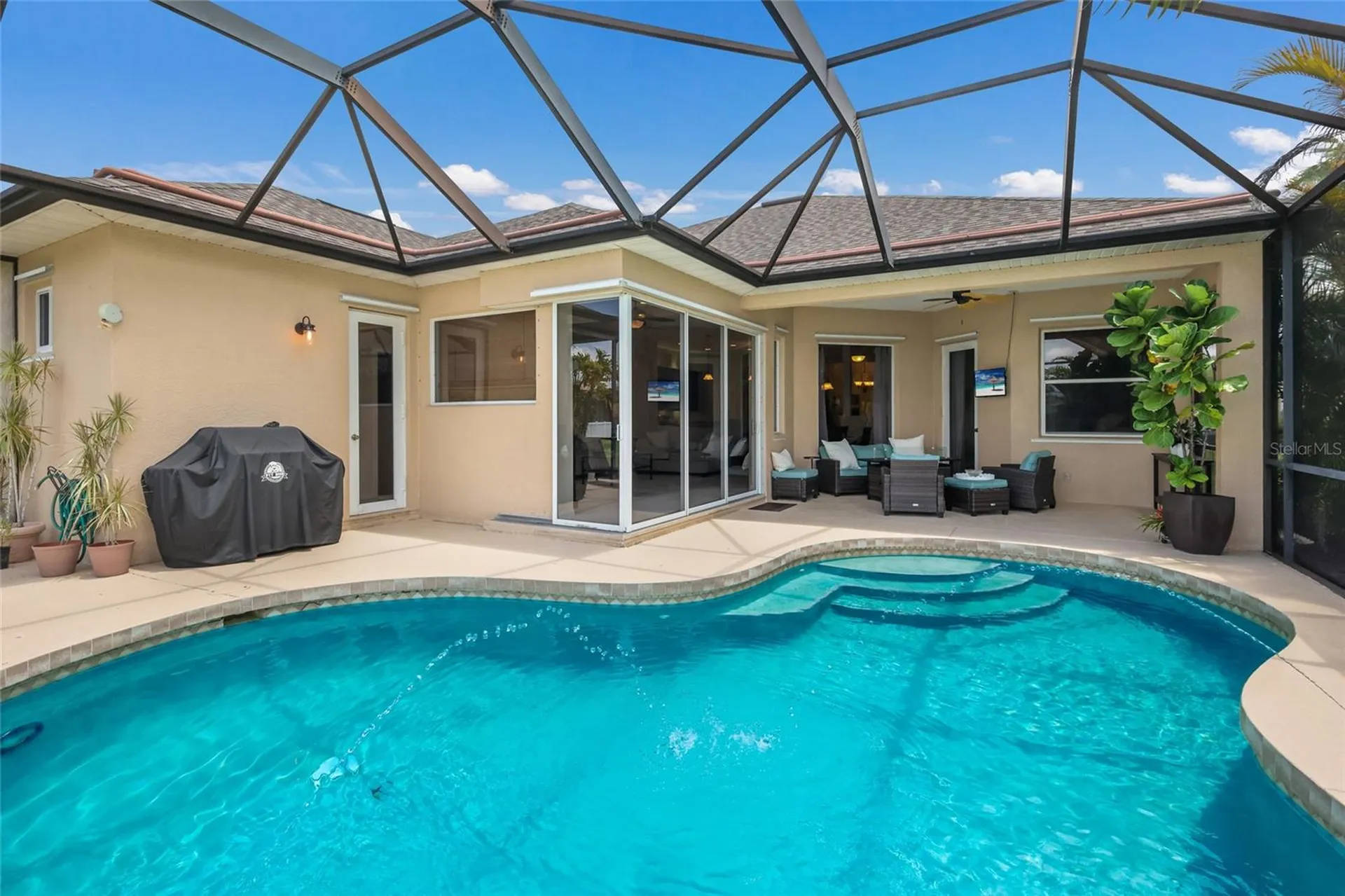 252 Dahlia Court Bradenton FL 34212