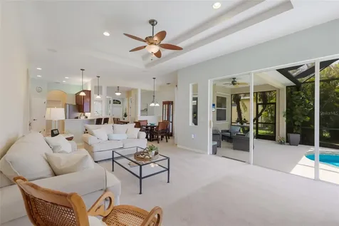 252 Dahlia Court Bradenton FL 34212