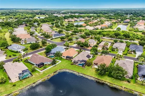 252 Dahlia Court Bradenton FL 34212