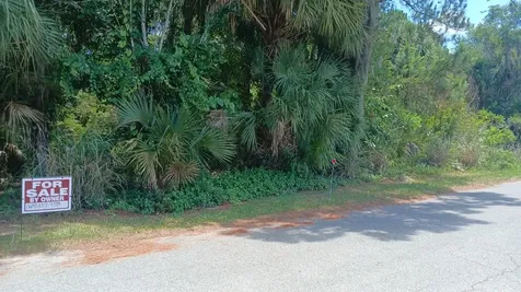 212 Hickory Avenue Oak Hill FL 32759